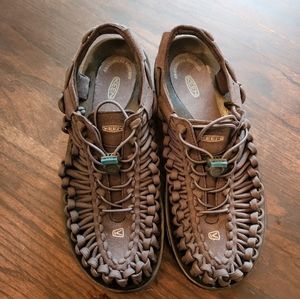 MENS KEEN UNEEK SIZE 10